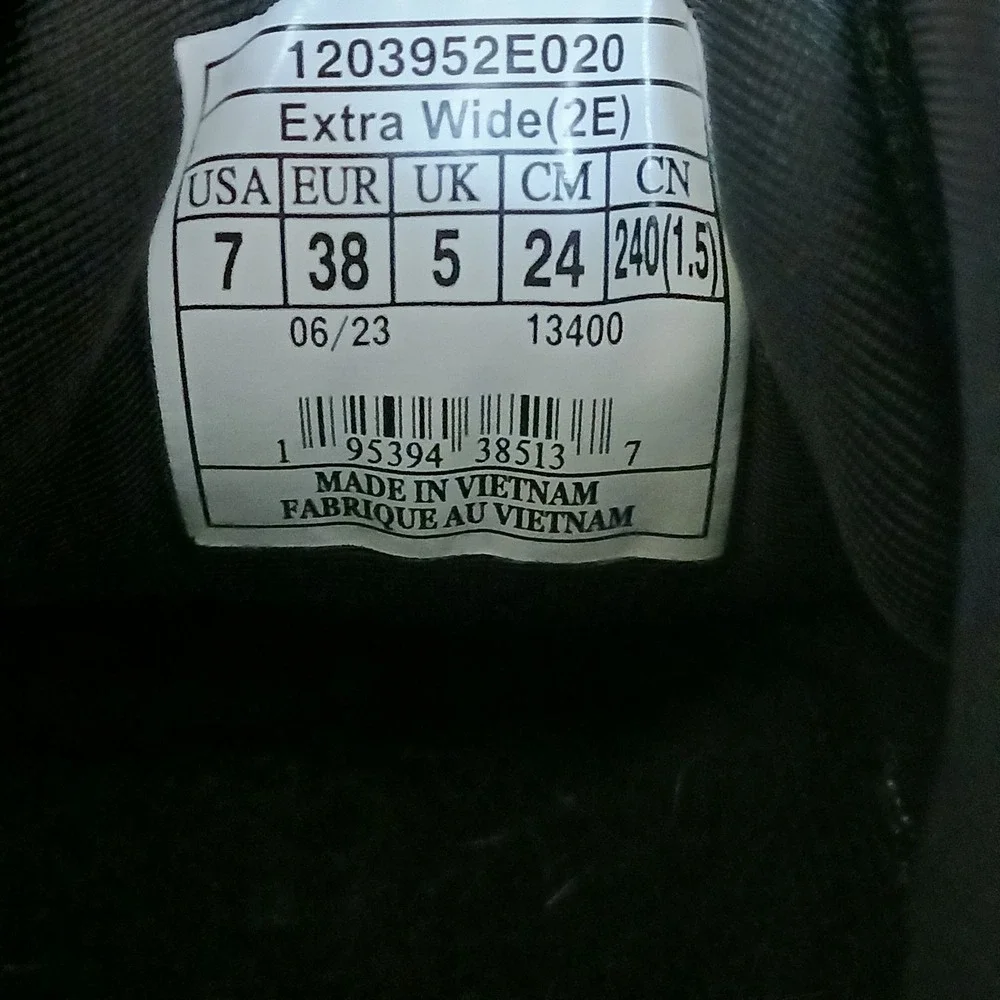 Brooks Ghost Max Black Ebony Women's Walking Running Sneakers Shoes Size 7 2E